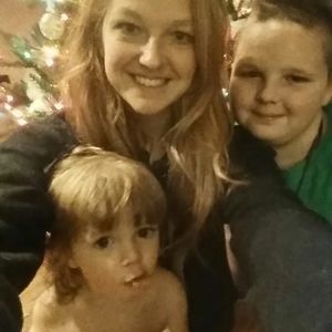 Meet your Posher, Holly